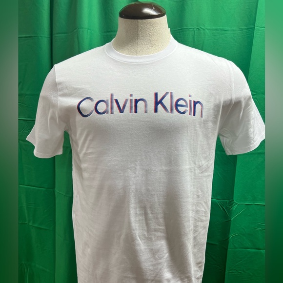 Calvin Klein short sleeve T-shirt - Picture 1 of 12